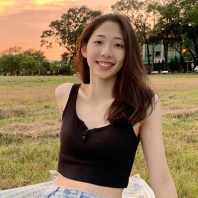 王○欣